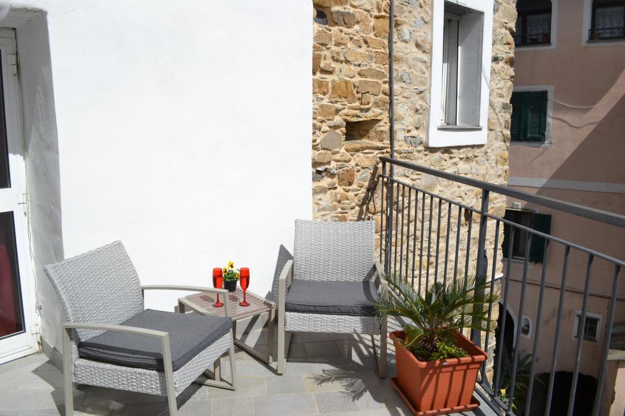 La Torretta Di Piero Con Terrazzi E Parcheggio Privato Citra Zero Zero Ottanta 31Lst0282 Appartement Imperia Buitenkant foto